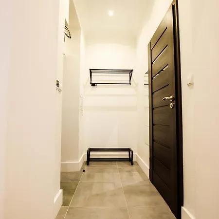 Apartment Gwarna 11 By The Station *